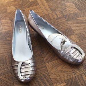 BIJOU metallic bronze brown leather pumps low 7M